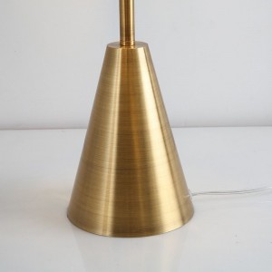 Nordic creative  unique design glass wrought iron high-end club hotel model room living room bedroom table lamp