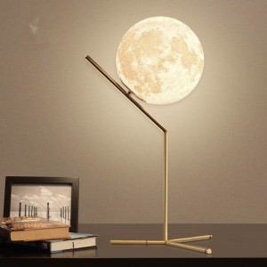 3D Moon Table lamp Modern Golden Iron Decoration Desk  Table Lamp