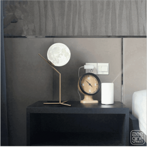 3D Moon Table lamp Modern Golden Iron Decoration Desk  Table Lamp
