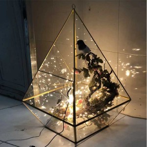 Outdoor lawn garden plants and animals glass landscape lights