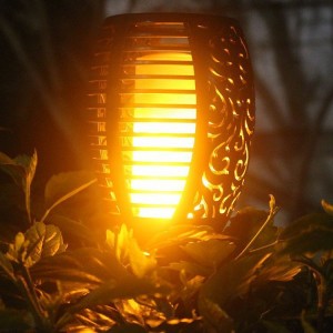Solar Flame Lamp Outdoor Lawn Lamp Inserted in Ground led Courtyard Torchlight Household Waterproof Garden Villa Street Lamp