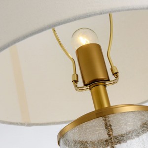 American Simple Light Luxury Crack Glass Table Lamp Postmodern Fashion Model Room Living Room Bedroom Metal Cracked Glass Decorative Table Lamp