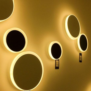 Creative Modern Simple Hardware Acrylic High-end Composite Wall Lamp
