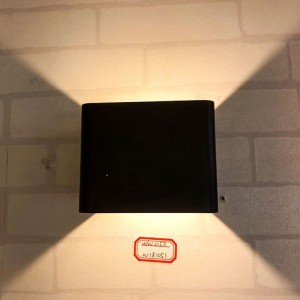 Simple modern up and down lighting adjustable Angle interior hotel project customized metal spray paint aluminum wall lamp